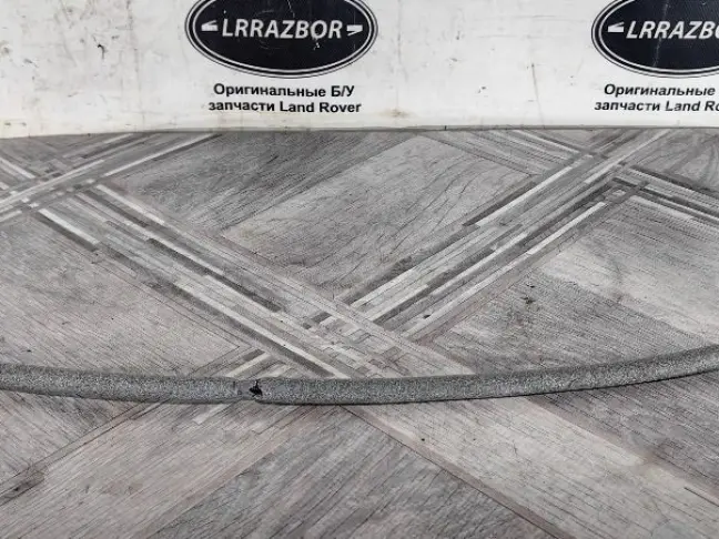 Трос замка переднего Range Rover L322 02-12