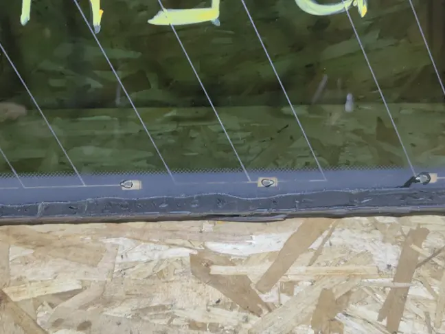 Стекло кузовное глухое правое Range Rover L322