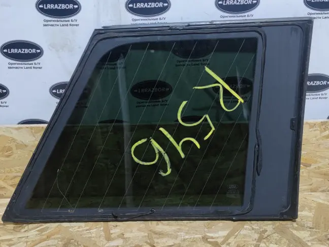 Стекло кузовное глухое левое Range Rover L322