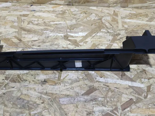 Вставка под панель приборов Range Rover L322 07-12