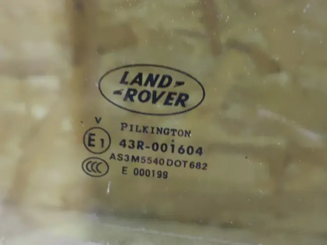 Стекло двери задней правой Range Rover L322 02-12