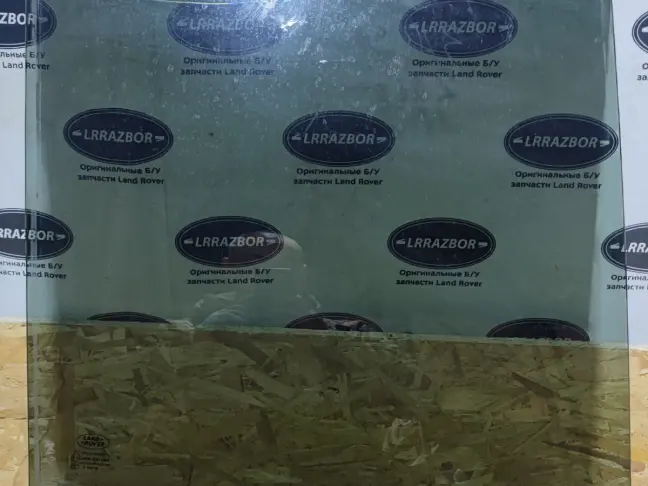 Стекло двери задней правой Range Rover L322 02-12