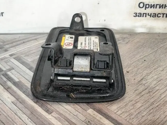 Лючок бензобака Range Rover 3 L322 02-12