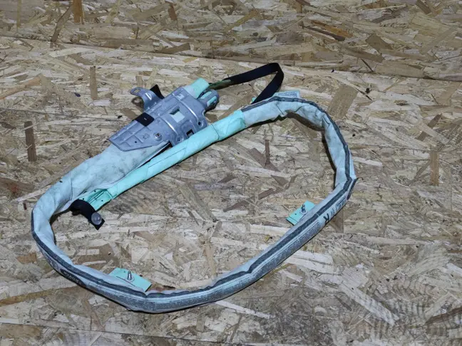 Шторка безопасности правая Range Rover L322 09-12