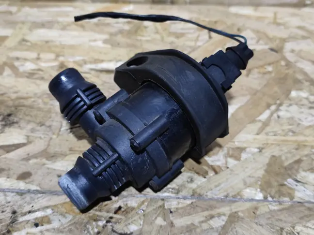 Моторчик помпа печки Range Rover 3 L322 2002-2012