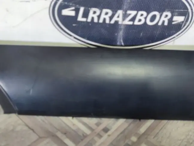 Молдинг стойки левый Range Rover L322 02-12