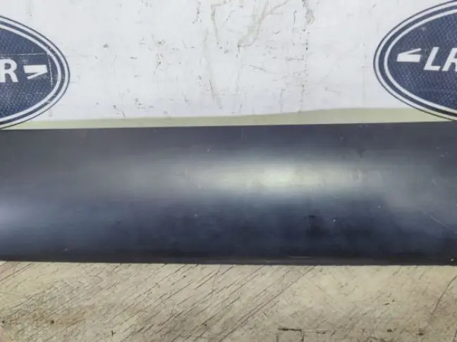 Молдинг стойки левый Range Rover L322 02-12