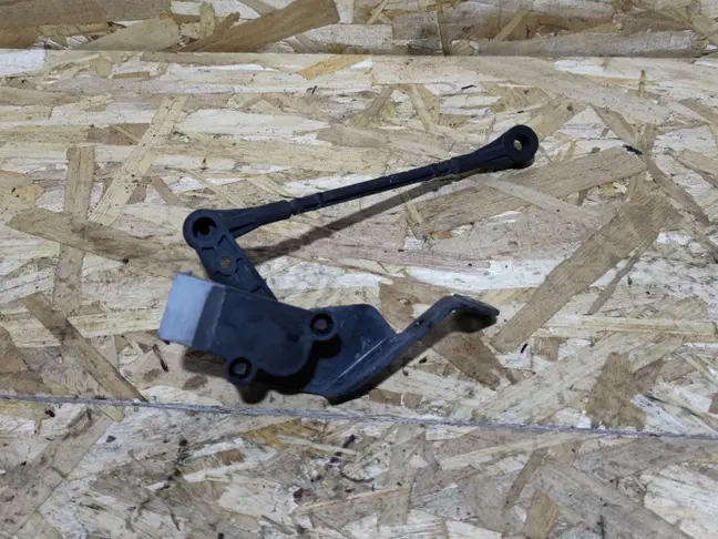 Датчик подвески передний Range Rover 3 L322 09-12