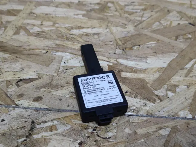 Антенна Land Rover Range Rover L322 09-13