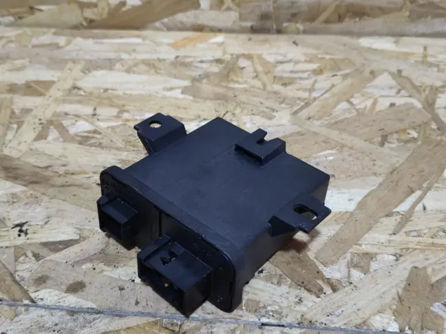 Блок управления адаптивными фарами L322 09-12