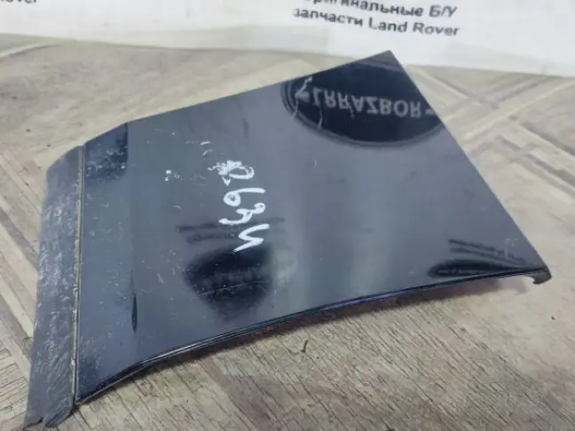 Молдинг переднего левого крыла Range Rover L322