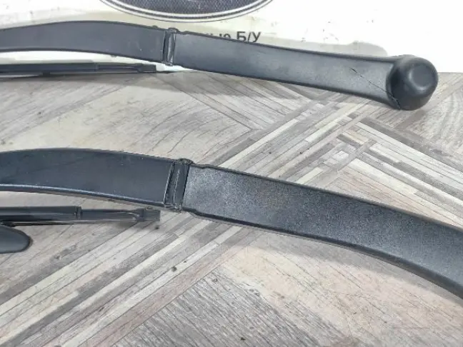 Поводок стеклоочистителя пара Range Rover L322