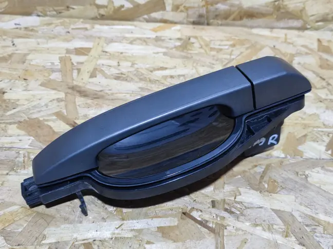 Ручка двери задняя правая Range Rover L322