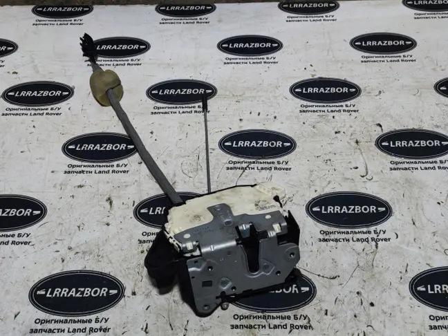 Замок двери передней левой Range Rover L322