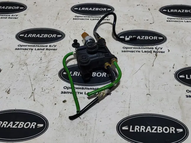 Блок клапанов центральный Range Rover L322 05-12