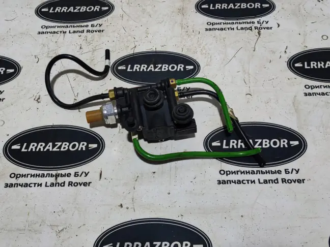 Блок клапанов центральный Range Rover L322 05-12