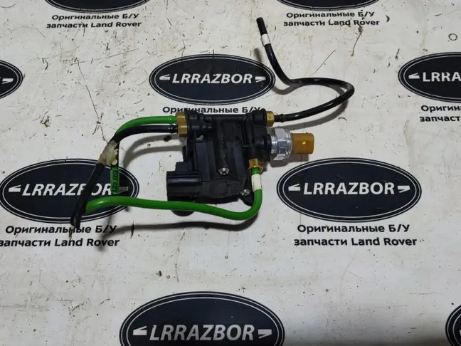 Блок клапанов центральный Range Rover L322 05-12