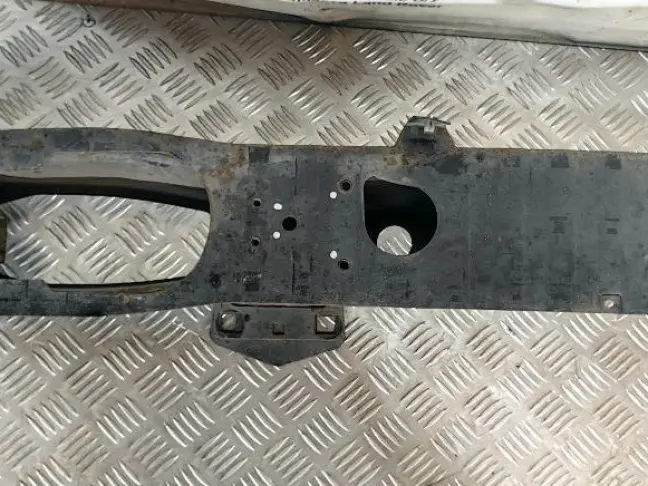 Усилитель переднего бампера Range Rover L322 07-12