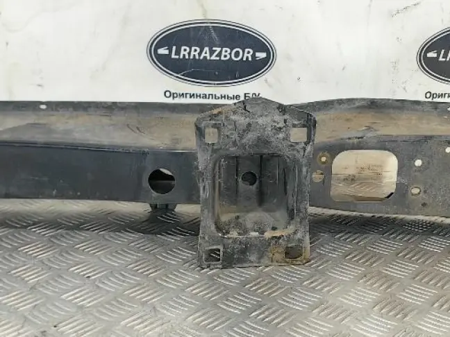 Усилитель переднего бампера Range Rover L322 07-12