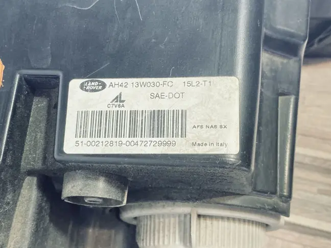 Фары Range Rover 3 L322 2009-2012 ксенон