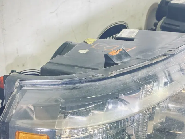 Фары Range Rover 3 L322 2009-2012 ксенон