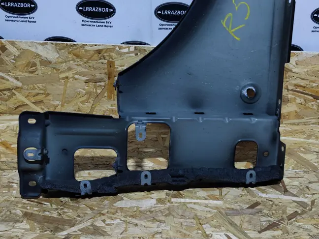 Крыло переднее правое Range Rover 3 L322 05-12
