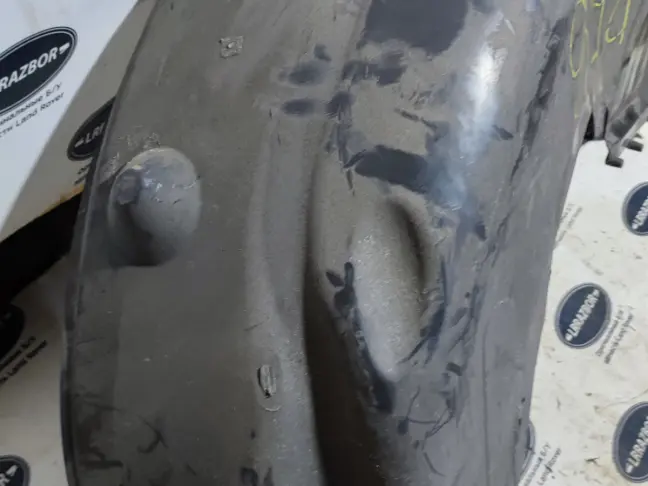 Подкрылок задний правый Range Rover L322 02-12