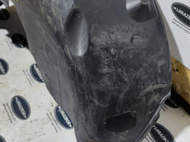 Подкрылок задний левый Range Rover L322 02-12