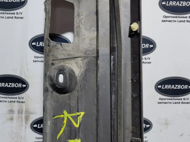 Молдинг порога правый Range Rover 3 L322 02-12