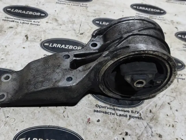 Опора раздаточной коробки Range Rover L322 05-12