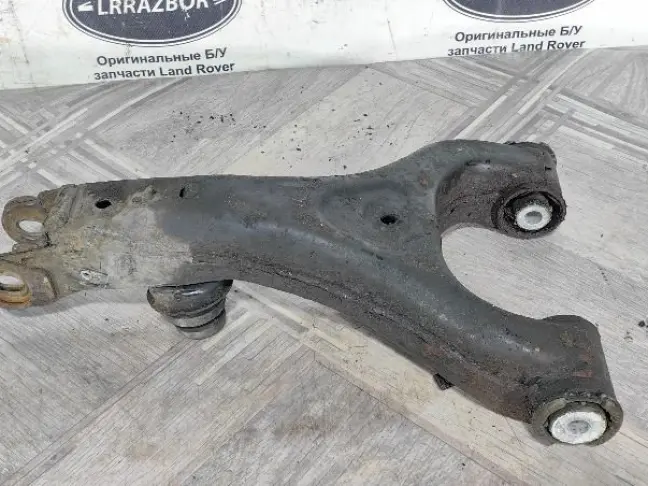Рычаг задний правый верхний Range Rover L322 02-12