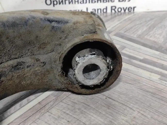 Рычаг задний левый верхний Range Rover L322 02-12