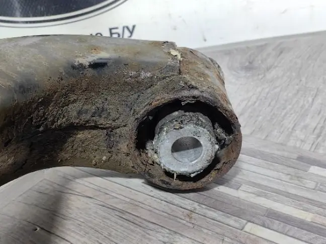 Рычаг задний левый верхний Range Rover L322 02-12