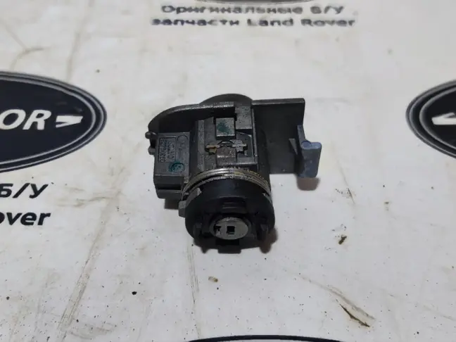 Личинка замка двери Range Rover Sport 2 L494