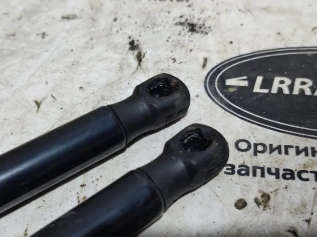 Амортизатор капота пара Range Rover Sport 2 L494