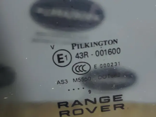 Стекло двери задней комплект RRS 2 L494