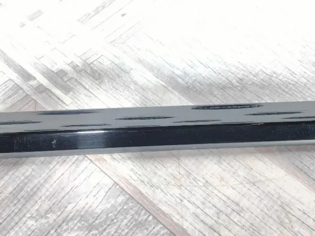 Молдинг стекла заднего правого Sport 2 L494