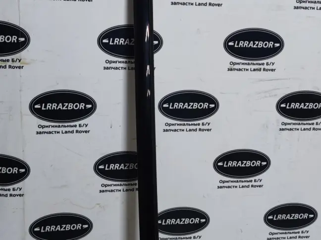 Молдинг стекла передний правый Sport 2 L494