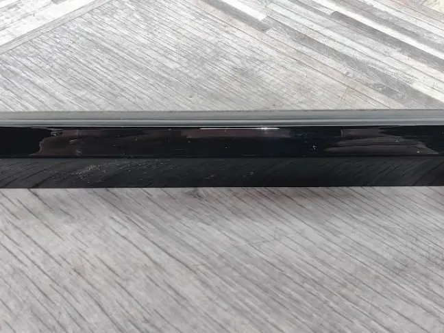 Молдинг стекла передний левый Sport 2 L494