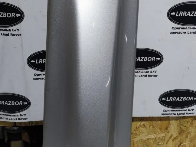 Молдинг задний правый Range Rover Sport2 L494