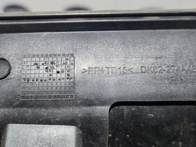 Молдинг задний правый Range Rover Sport2 L494