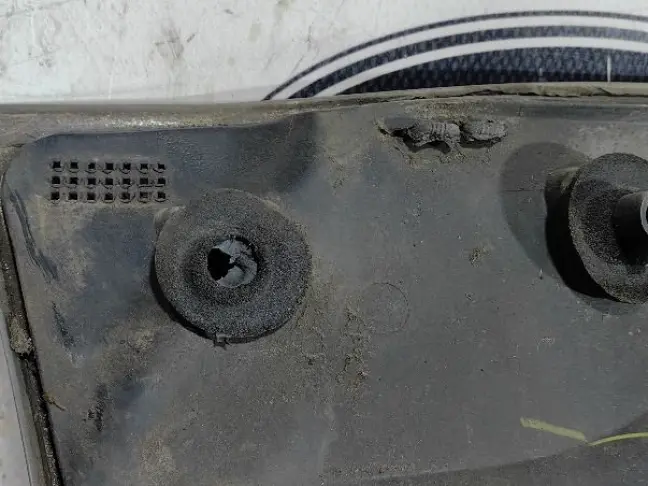 Молдинг двери задней левой Range Rover Sport2 L494