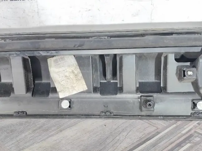 Молдинг двери передней левой Sport 2 L494