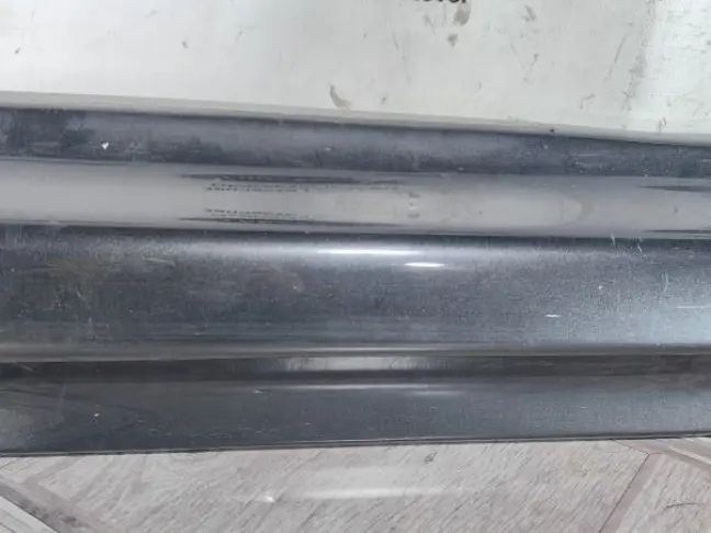 Молдинг двери передней левой Sport 2 L494