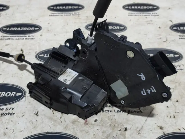 Замок передний правый Range Rover Sport2 L494