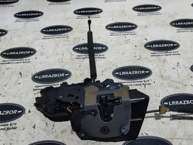 Замок передний правый Range Rover Sport2 L494
