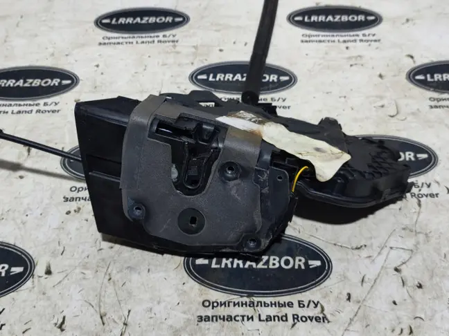 Замок передний левый Range Rover Sport 2 L494