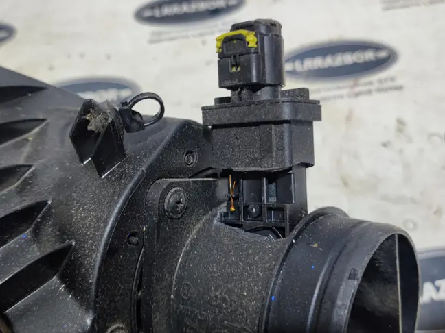 Корпус воздушного фильтра Range Rover Sport 2 L494