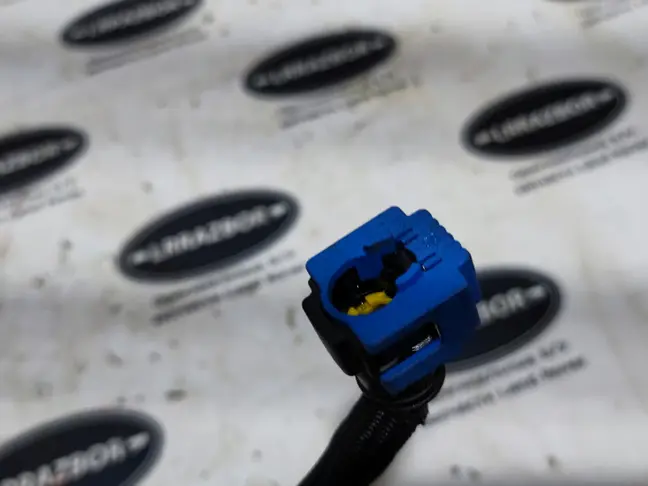 Трубка топливная Range Rover Sport 2 306DT