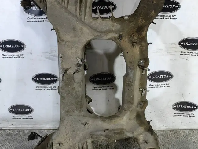 Подрамник задний Range Rover Sport 2 L494